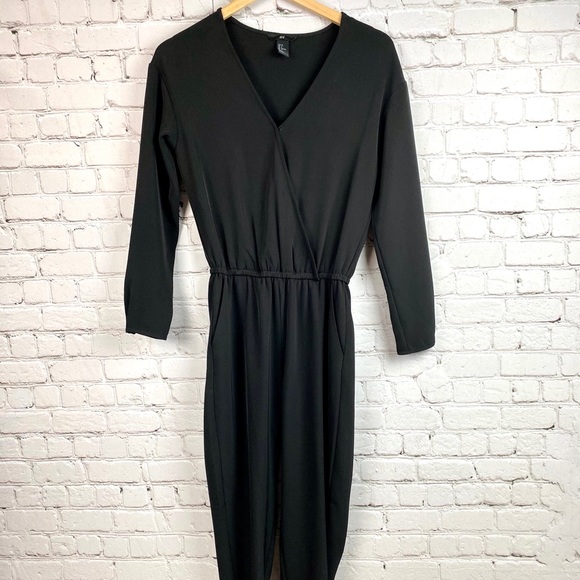 H&M Long Sleeve Black Pant V-Neck Jumpsuit 2 - Picture 10 of 10